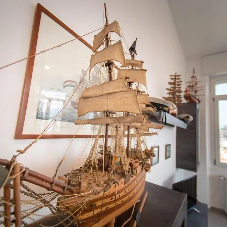 Silvia-by Sitter * كومو